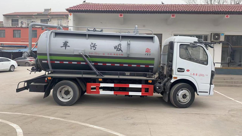 帝宏牌YTH5122GXW6EQ型吸污车